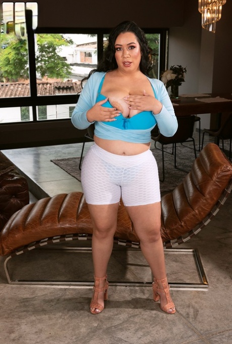 bbw thick girl selfie beautiful pic