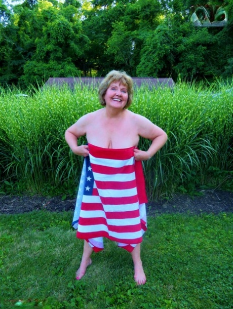 thick madame porno image