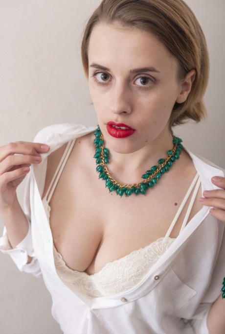 oma hotel herself bbw granny beautiful galleries