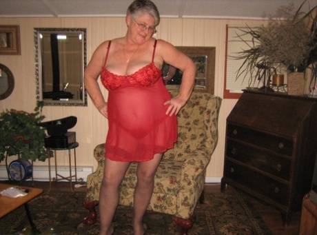 thin waist thick pornos pics