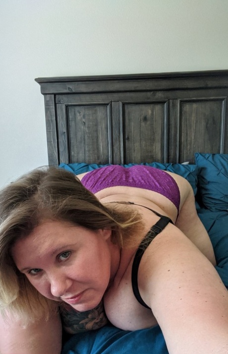 fat dirty granny dildo fucks herself hot porn image