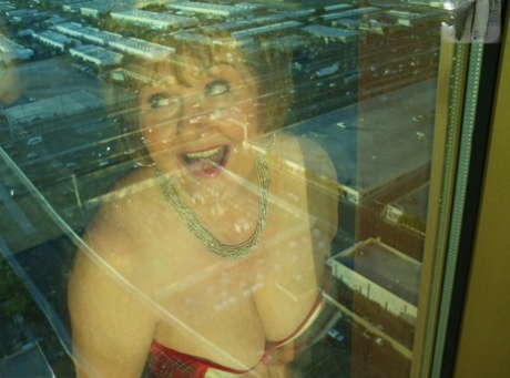 slim jim loving voluptuous woman got fucked hot sexy img