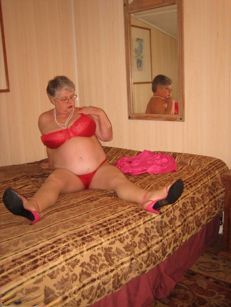 thick granny legs outside hot xxx galleries