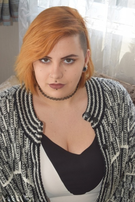 chubby strapon lesbians pornographic photo