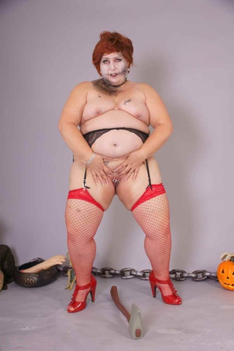 undressing porn pictures chubby bbw art porn pictures