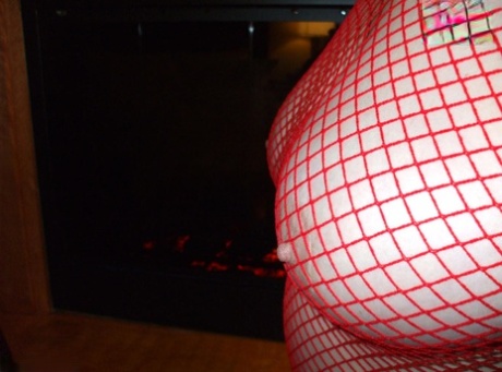 busty bbw milf kimmie kaboom is sucking dick to win votes hot sexy picture