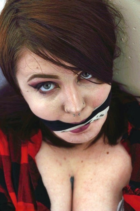horny fat bbw gf loves to masturbate her wet shaven pussy art nude images