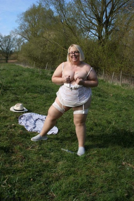 chubby redheads clits beautiful nude pic