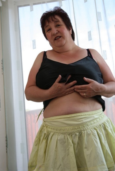 fat muscle girl sexy image