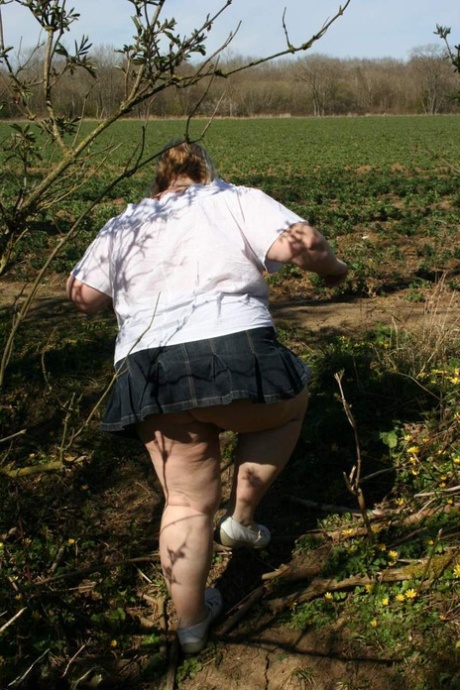 bbw nicole fart hot sexy pics