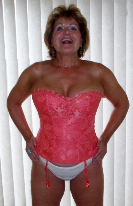chubby smothering man with big ass and large pointer sisters hot sexy image