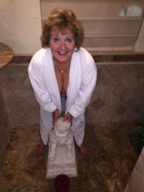bbw self pee beautiful nude picture