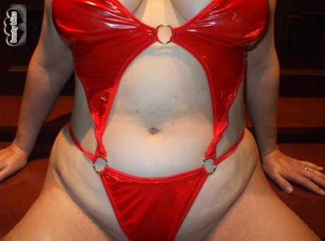 curvy cheerleader adult img