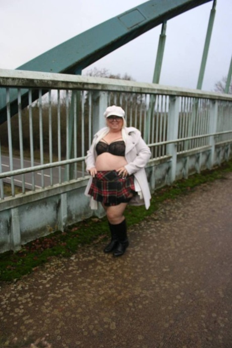 bbw granny orgasm beautiful nude gallery