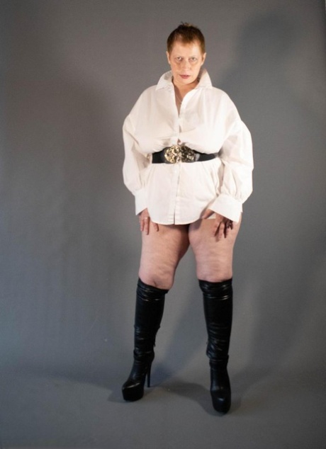 robb thick beautiful nude archive