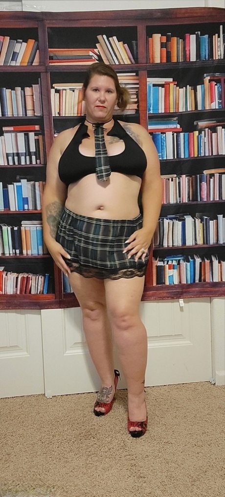 curvy ghost porno gallery