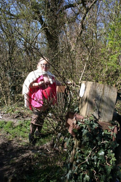 fat cross dresser nudes img