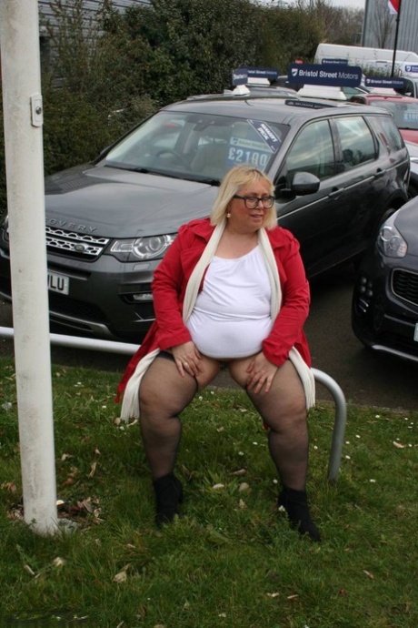 bbw fur coat nude picture