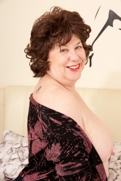 fat granny handjob free picture