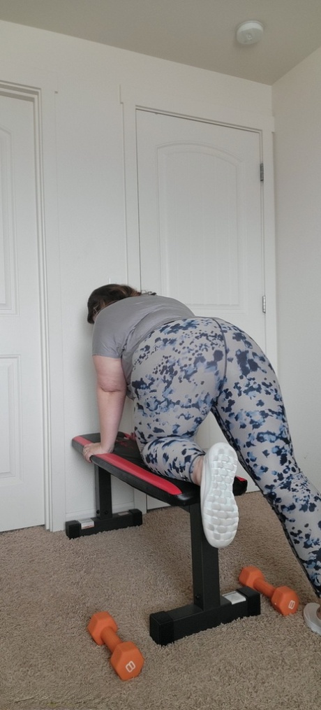 curvy hairy granny hot sex pic