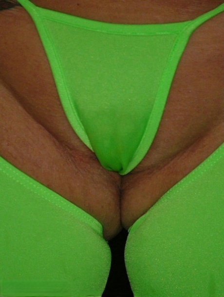 curvy ladies exclusive image