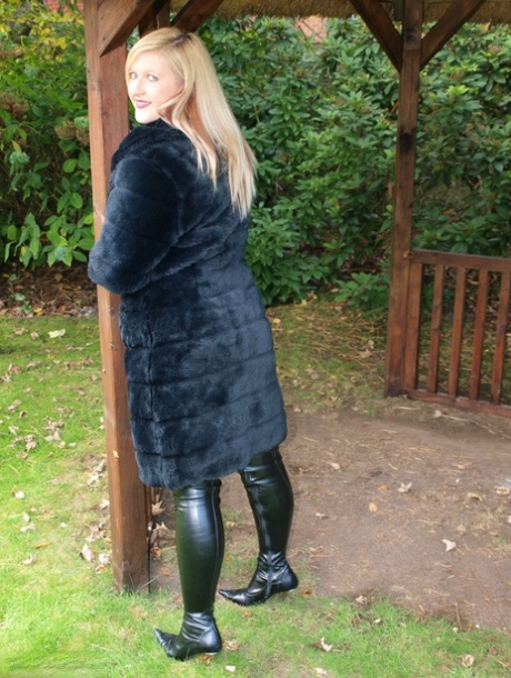 mature bbw bent over fucking free sexy img