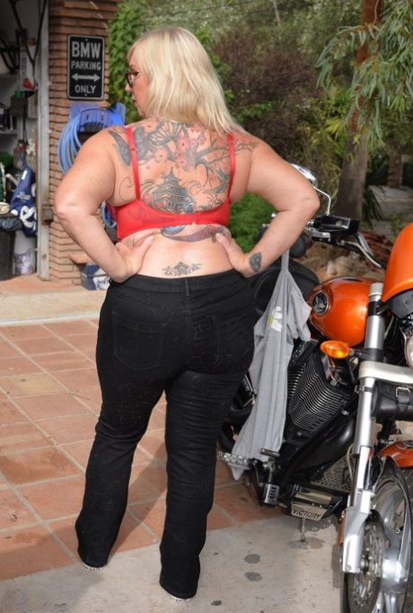 gorgeous ebony bbw erotic pic