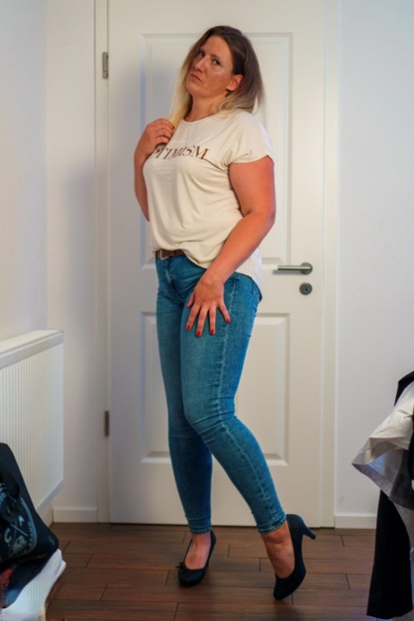 in tight jeqns big ass art porn pic