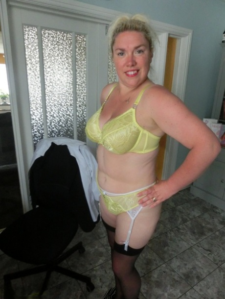 chubby teen girl anal xxx photos