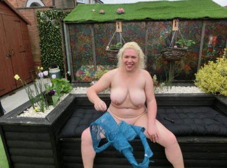 bbw hanging tits hd galleries