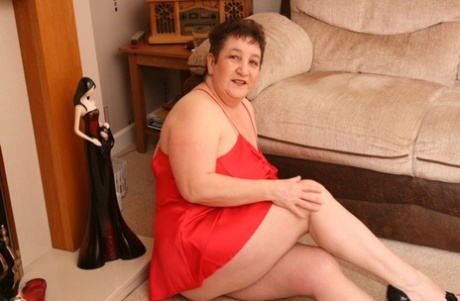 bbwbambirose fingers prissy n craving mouthful hot nude photo