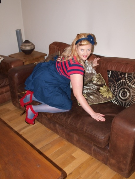 jiggly fat naked photos