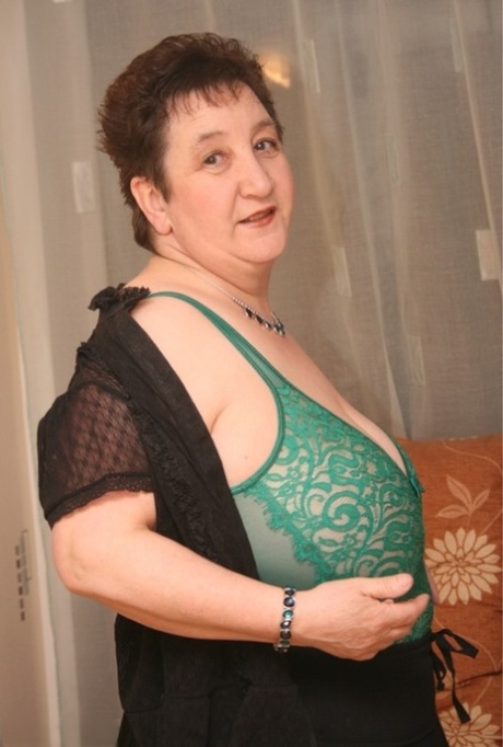 bbw mirror nude photo