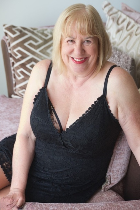 bbw granny and son porno photos