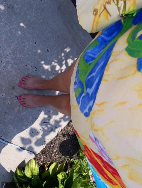curvy milf interracial pretty img