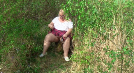 fat farting hd pictures
