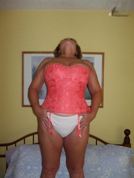 abs and big ass latina cam nudes pictures