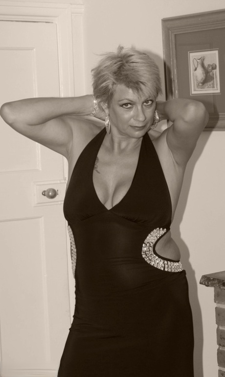 curvy sooohia sex gallery