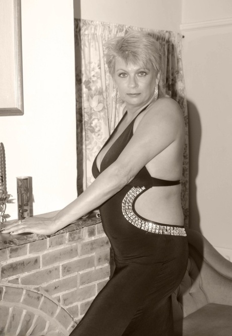 hot chubby milfs with other hot nude pictures
