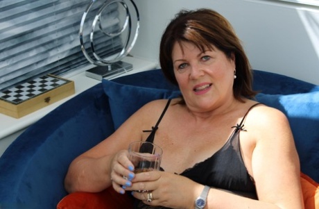black bbw sucks white dick free porn pictures
