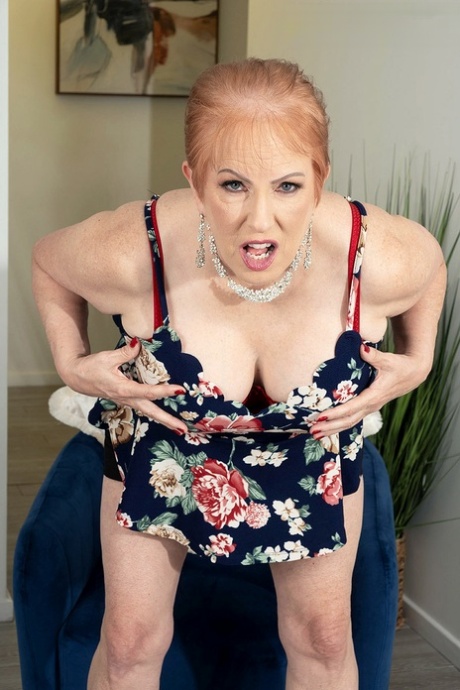 fat stepdaughter exclusive photo
