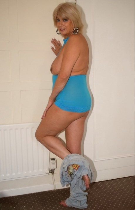 flat chested bbw adult galleries
