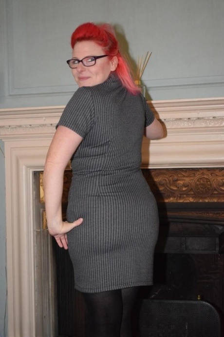 thick gym teacher hd pics