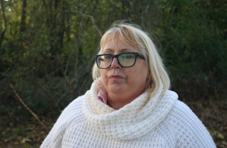 bbw lesbian asslick hot galleries