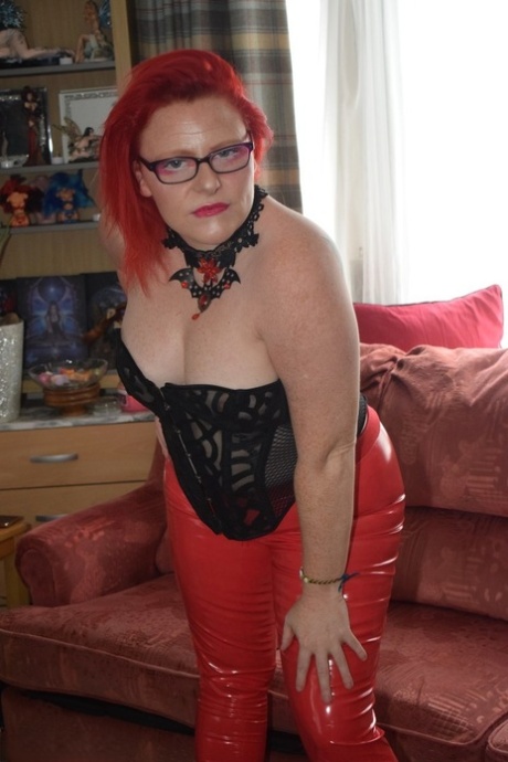 bbw claire fart free naked gallery