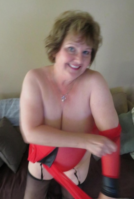 double handjob stroking from two bbws pornographic gallery