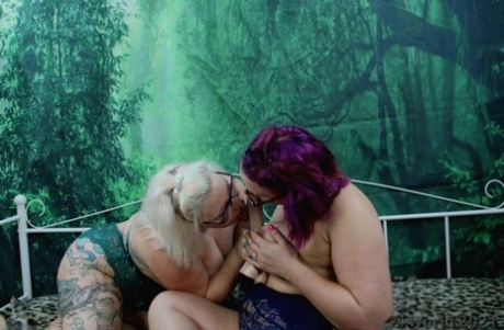 sloppy fat pig throats cock deep nudes picture