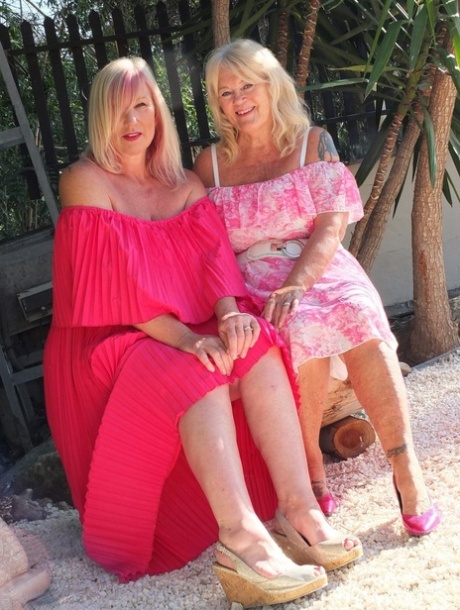 bbw saggy tit granny free nude img