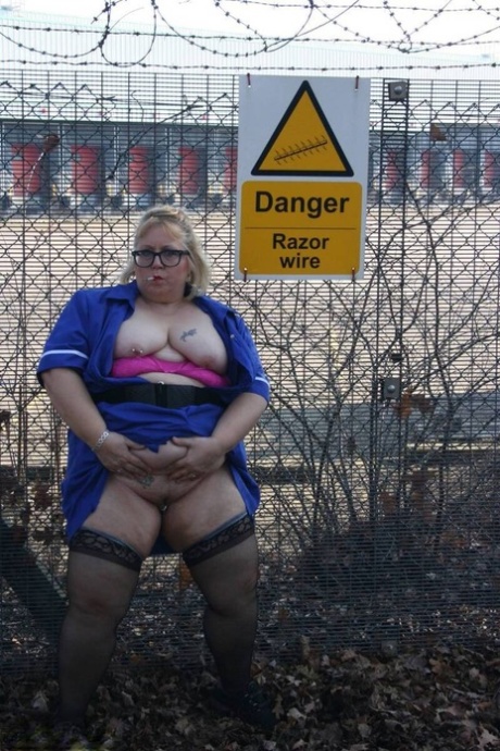 thick wife fantasizing hot sexy images