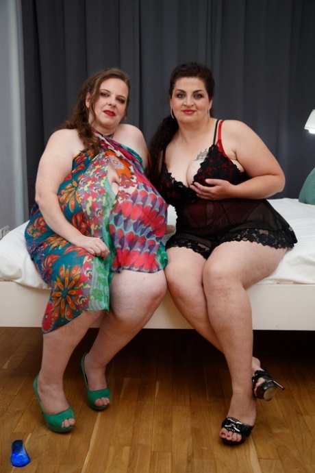 teen hairy beautiful liz ashley with plump pussy tgp nice photos